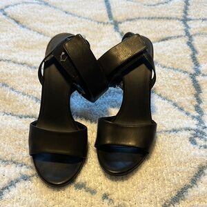 Vince Black Heeled Sandals with Wide Straps